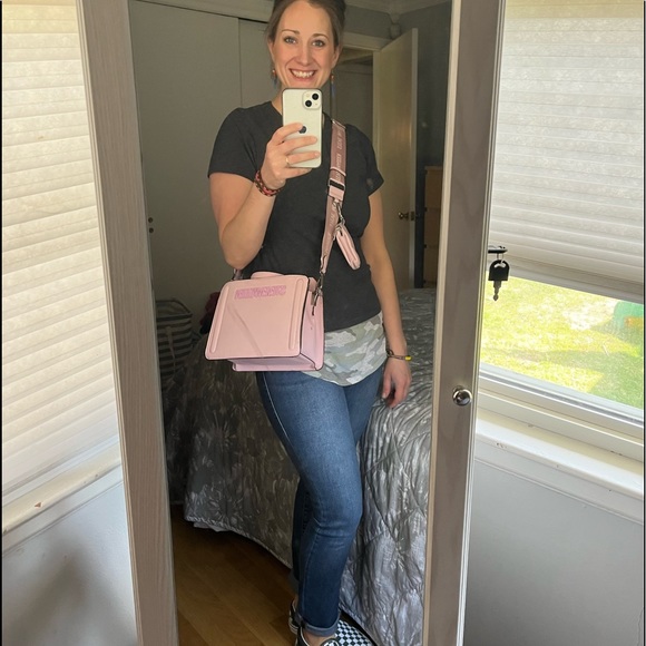 Kate - Picture 3 of 12